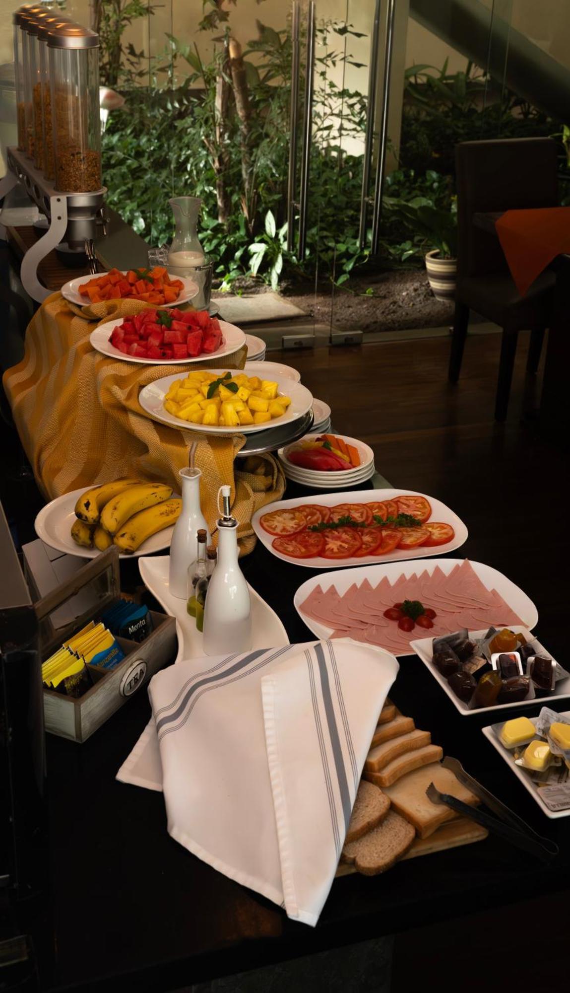 รินคอน เดลแวลเล โฮเต็ล แอนด์ สวีทส์ Hotel ซานโฮเซ ภายนอก รูปภาพ